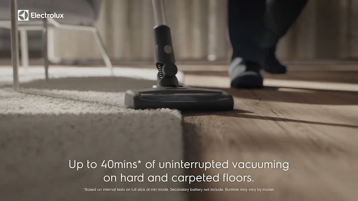 UltimateHome 300 | Uninterrupted vacuuming with Electrolux vacuum cleaners